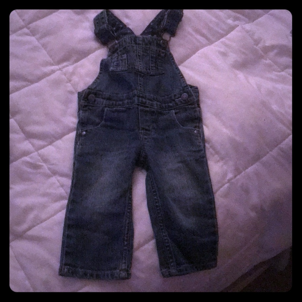 OshKosh Unisex Overalls in excellent condition!